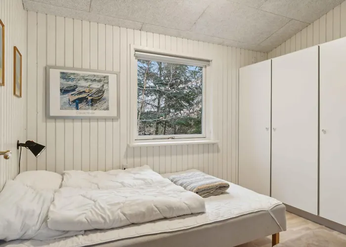 Cozy Near Limfjorden * Roslev